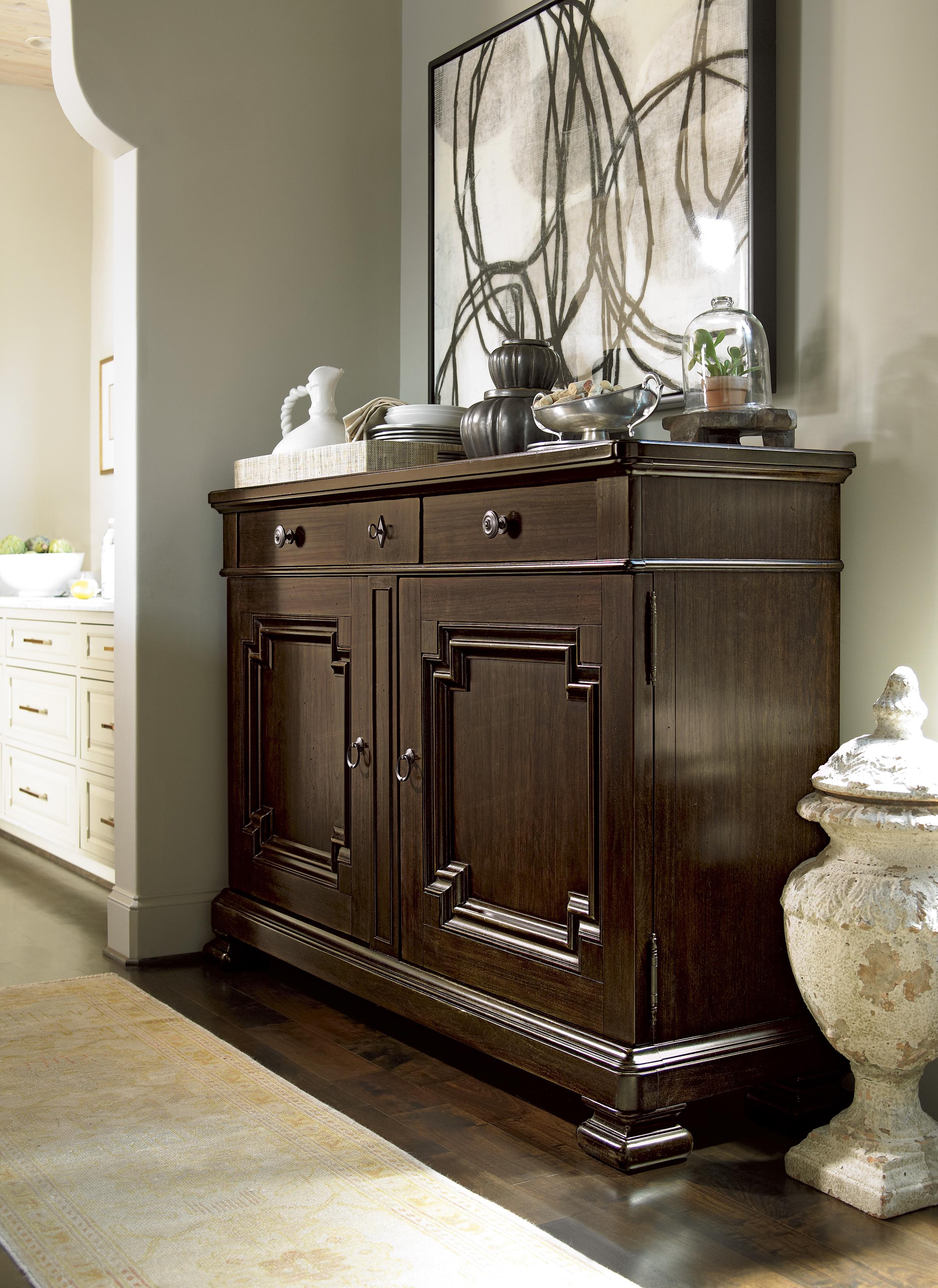 Universal Proximity Dining with Wine Bottle Storage Mueller